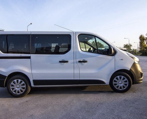 Chatzis Travel - Minivan